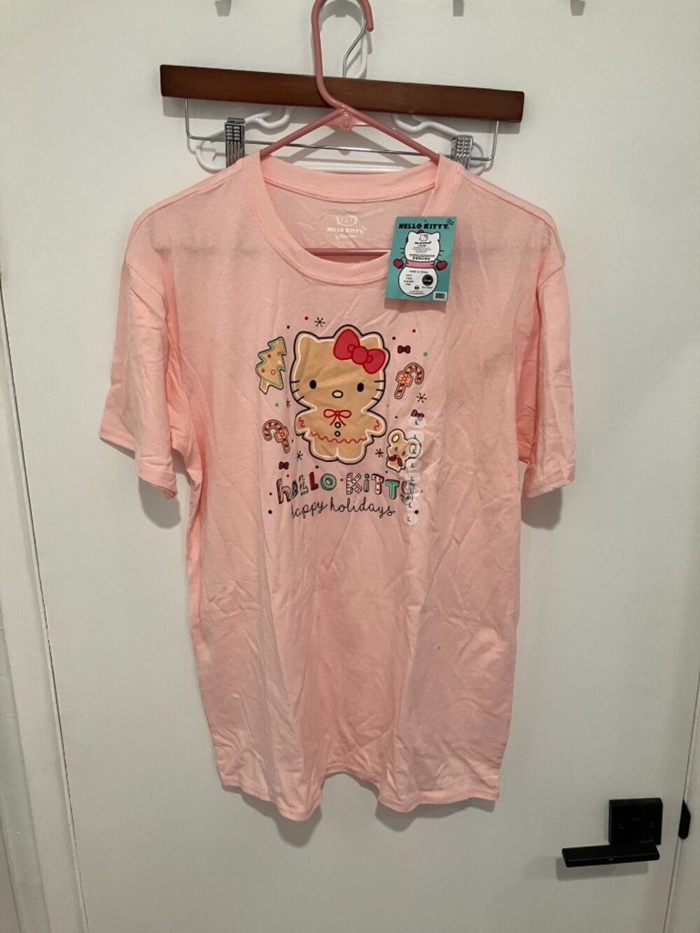 Sanrio Hello Kitty Women's Gingerbread "Happy Holidays" Shirt, Pink, Large, NWT